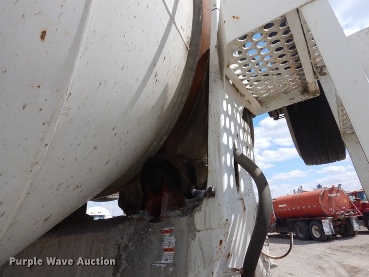 image for item FX9124 1997 Mack RD690S ready mix truck