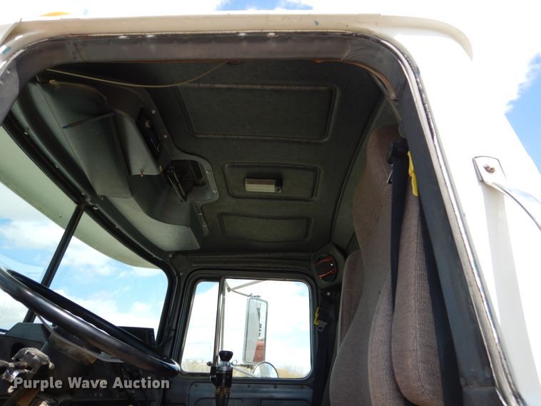 image for item FX9124 1997 Mack RD690S ready mix truck