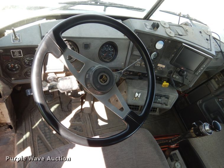 image for item FX9124 1997 Mack RD690S ready mix truck