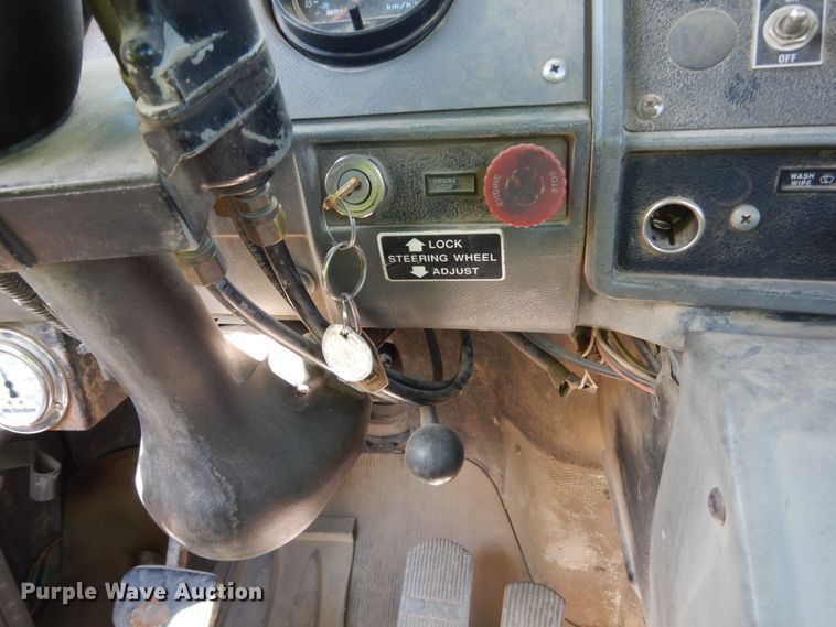 image for item FX9124 1997 Mack RD690S ready mix truck