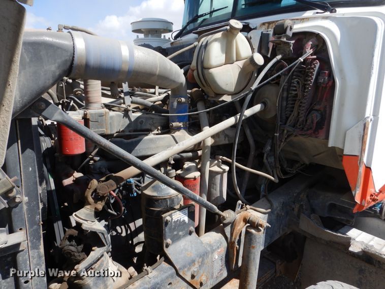 image for item FX9124 1997 Mack RD690S ready mix truck