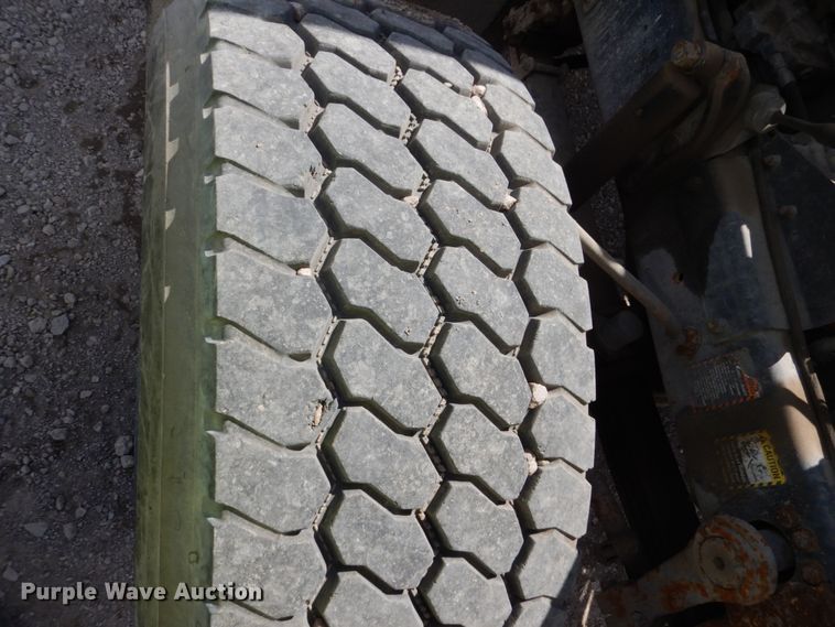 image for item FX9124 1997 Mack RD690S ready mix truck