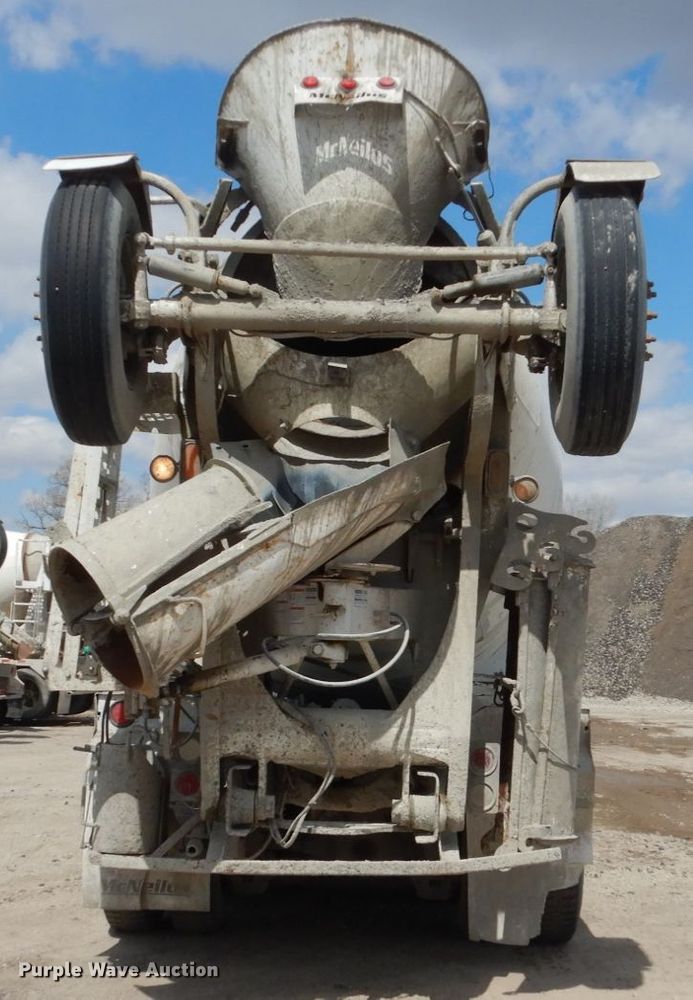 image for item FX9125 1997 Mack RD690S ready mix truck