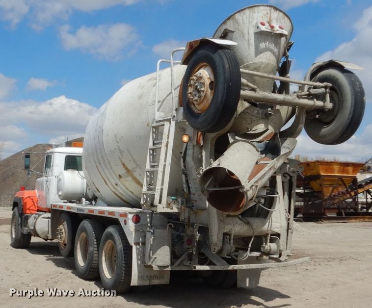 image for item FX9125 1997 Mack RD690S ready mix truck