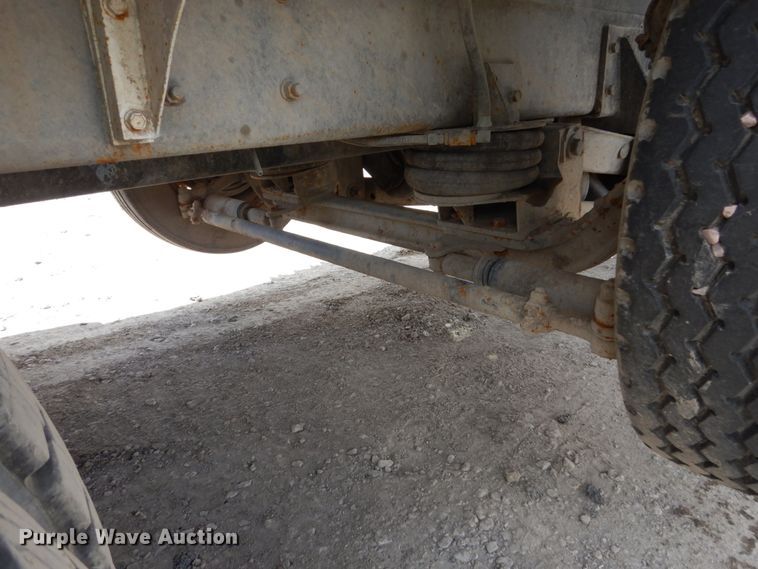 image for item FX9125 1997 Mack RD690S ready mix truck