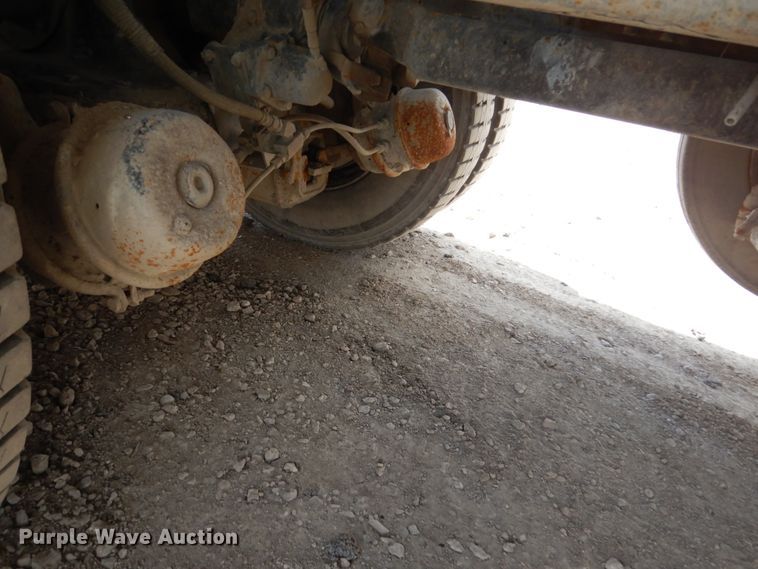 image for item FX9125 1997 Mack RD690S ready mix truck