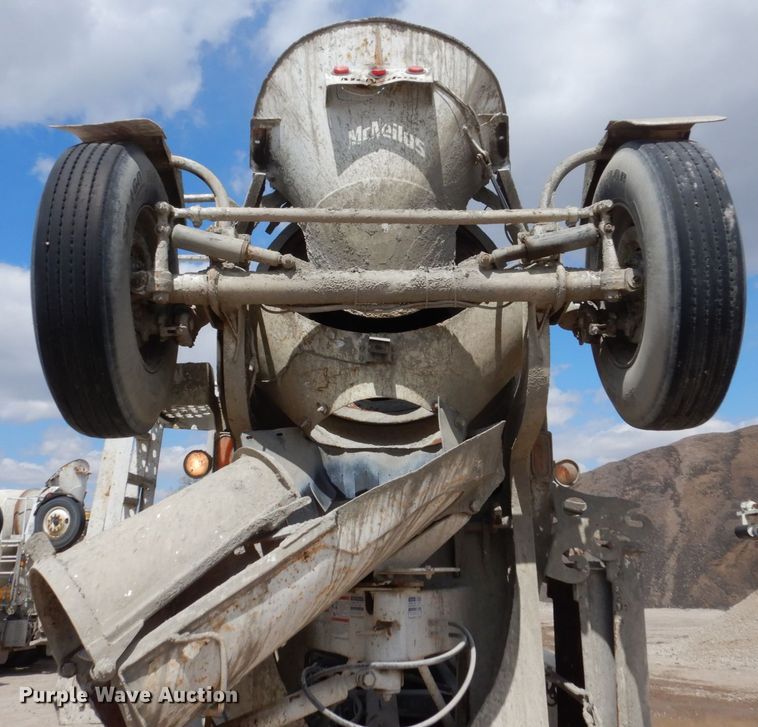 image for item FX9125 1997 Mack RD690S ready mix truck