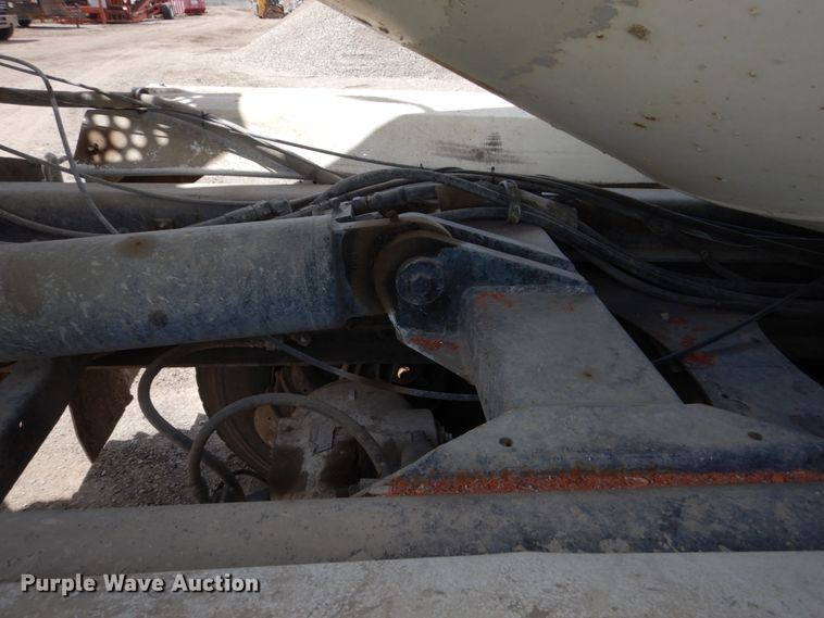 image for item FX9125 1997 Mack RD690S ready mix truck