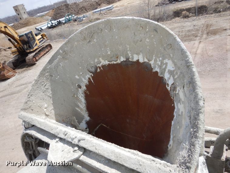 image for item FX9125 1997 Mack RD690S ready mix truck