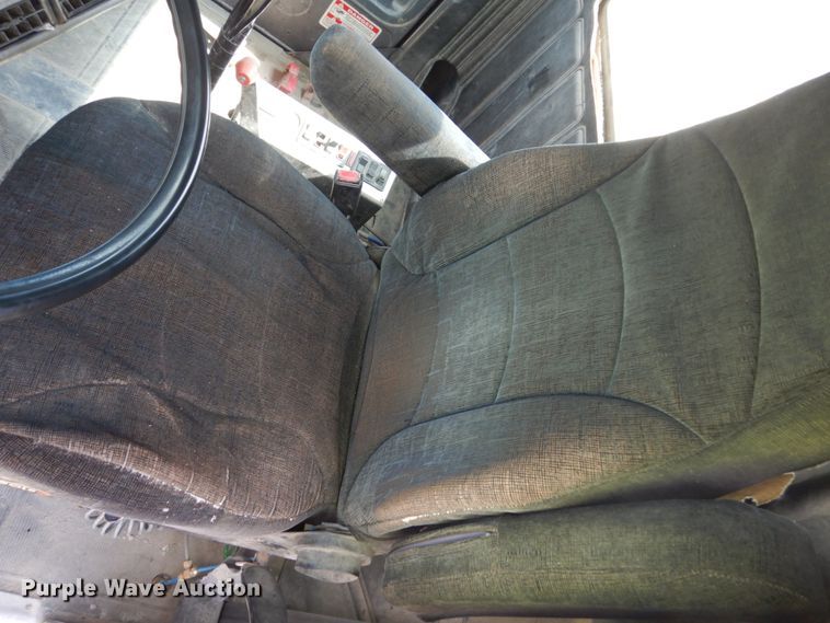 image for item FX9125 1997 Mack RD690S ready mix truck