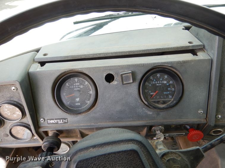 image for item FX9125 1997 Mack RD690S ready mix truck