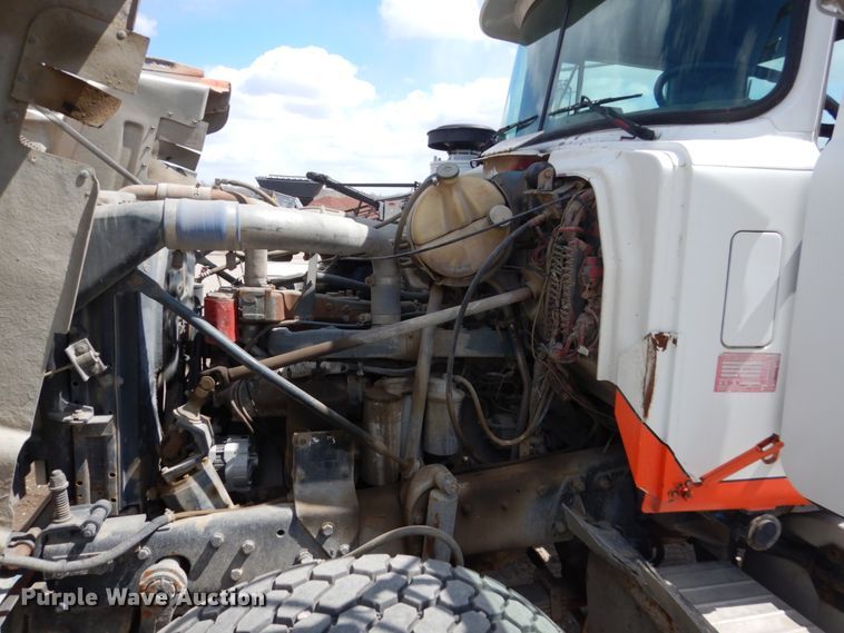 image for item FX9125 1997 Mack RD690S ready mix truck