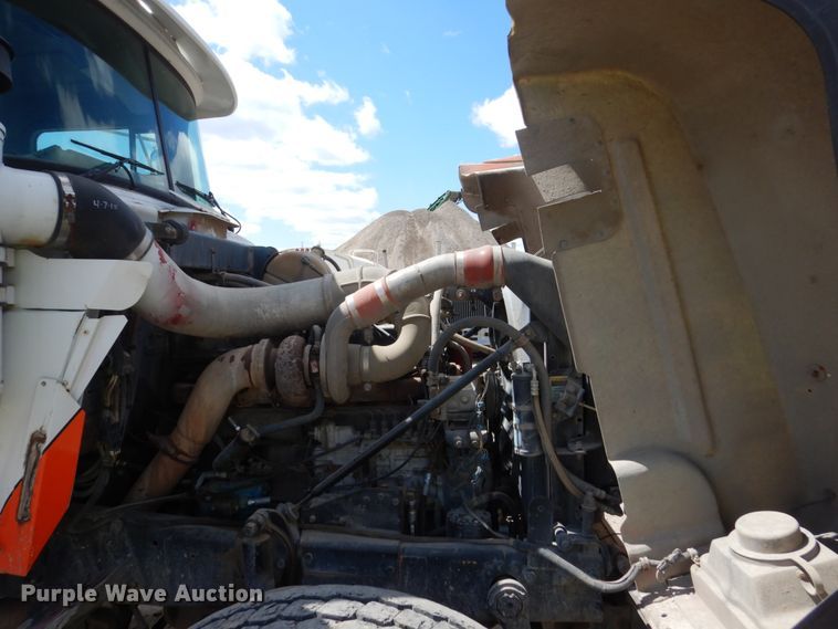 image for item FX9125 1997 Mack RD690S ready mix truck