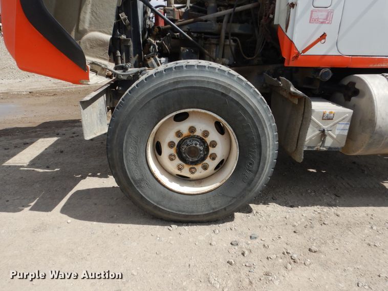 image for item FX9125 1997 Mack RD690S ready mix truck