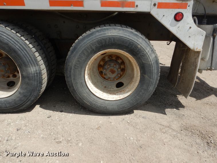 image for item FX9125 1997 Mack RD690S ready mix truck