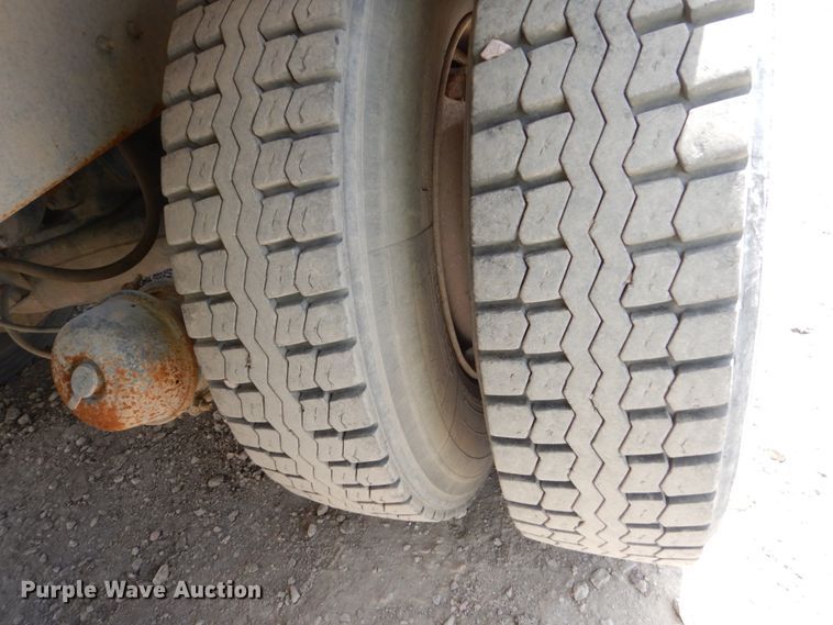 image for item FX9125 1997 Mack RD690S ready mix truck