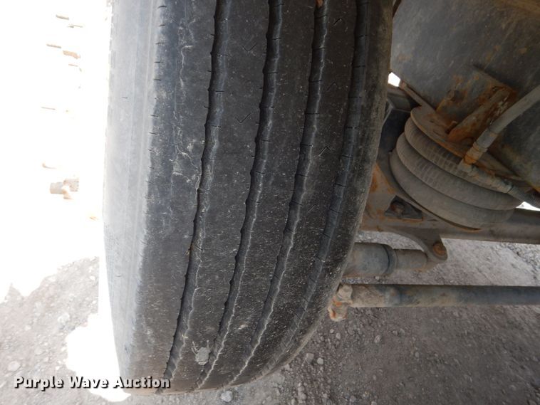 image for item FX9125 1997 Mack RD690S ready mix truck