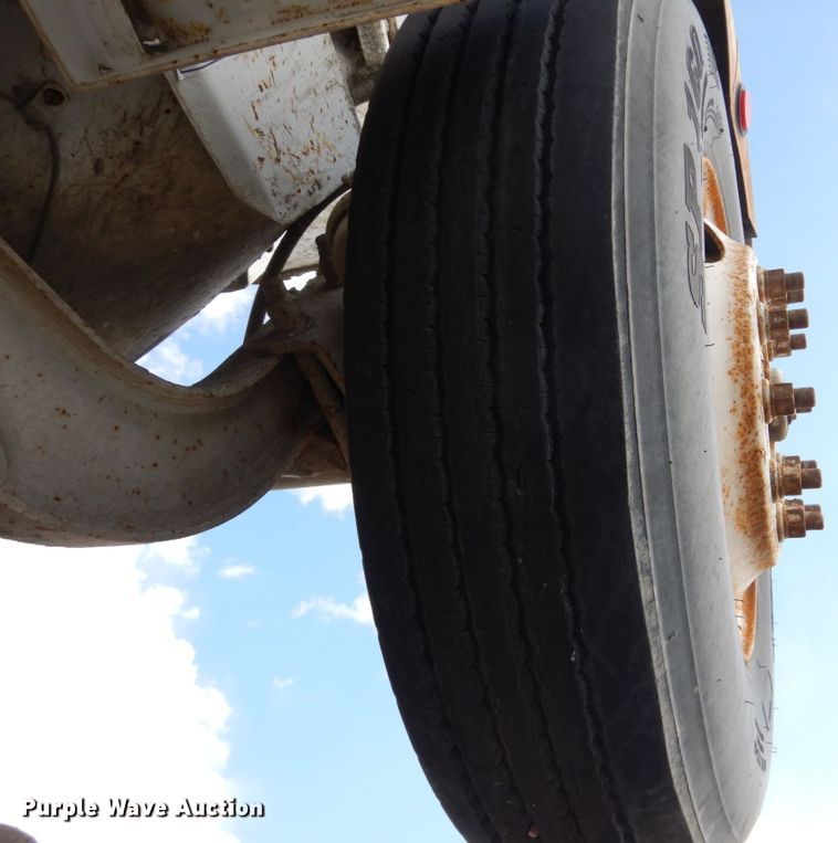 image for item FX9125 1997 Mack RD690S ready mix truck