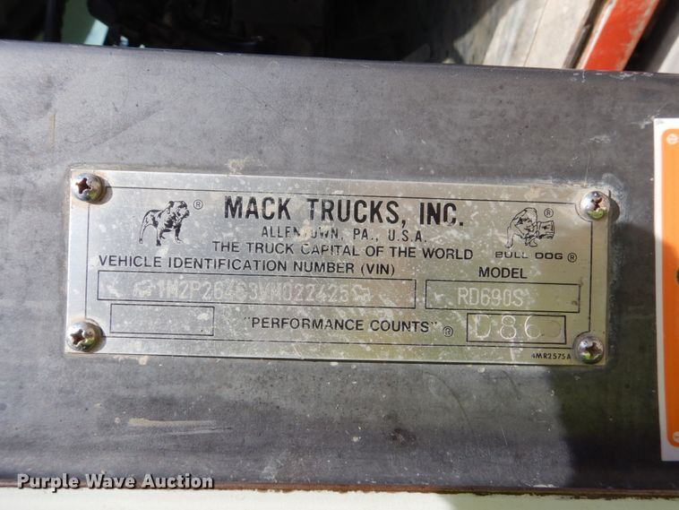 image for item FX9125 1997 Mack RD690S ready mix truck