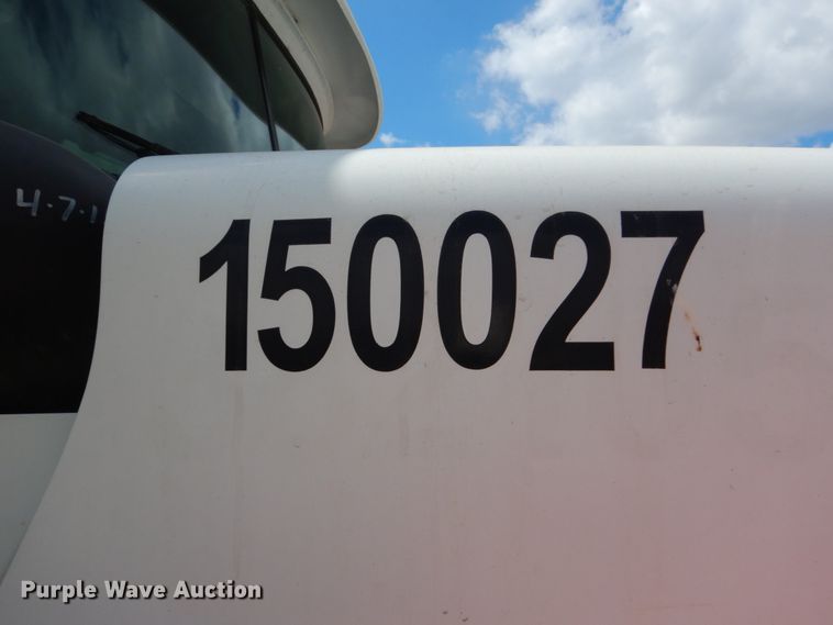 image for item FX9125 1997 Mack RD690S ready mix truck