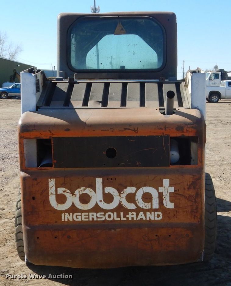 image for item FX9136 2000 Bobcat 753  skid steer loader