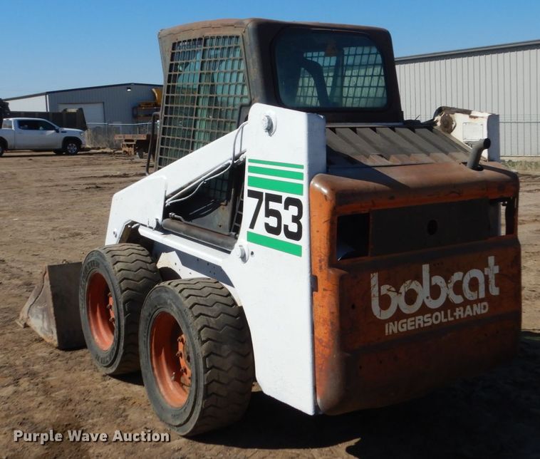 image for item FX9136 2000 Bobcat 753  skid steer loader