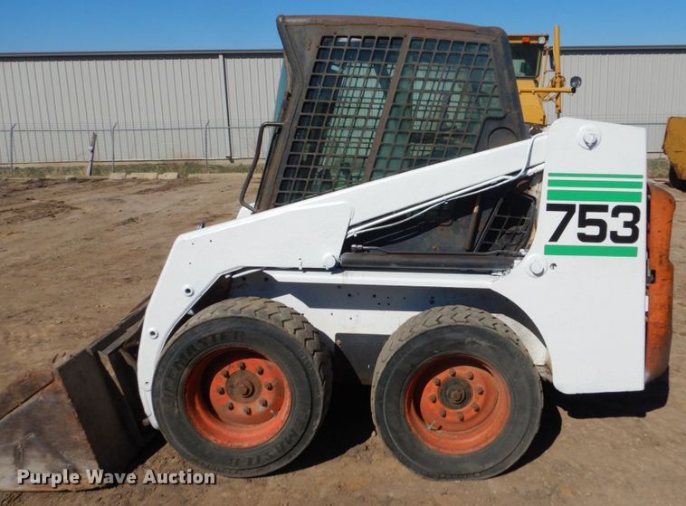 image for item FX9136 2000 Bobcat 753  skid steer loader