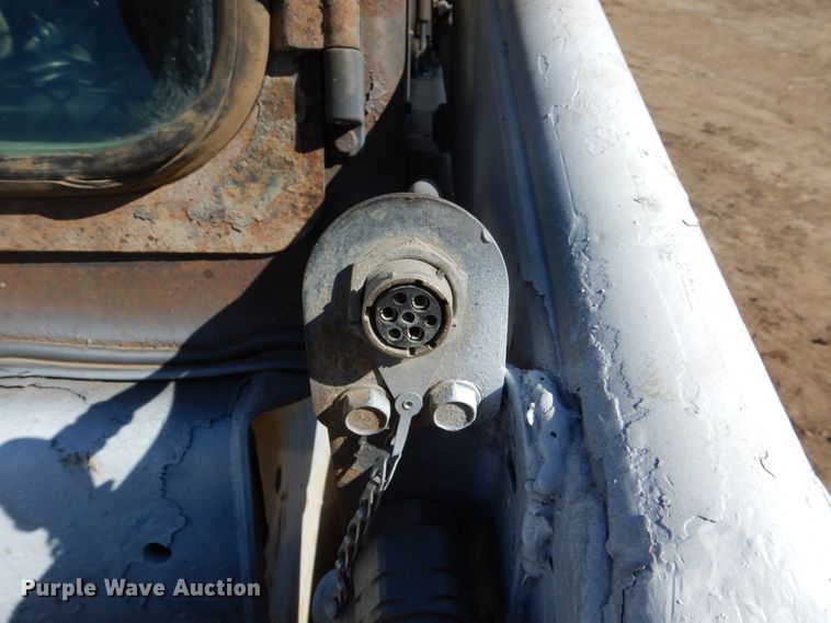 image for item FX9136 2000 Bobcat 753  skid steer loader