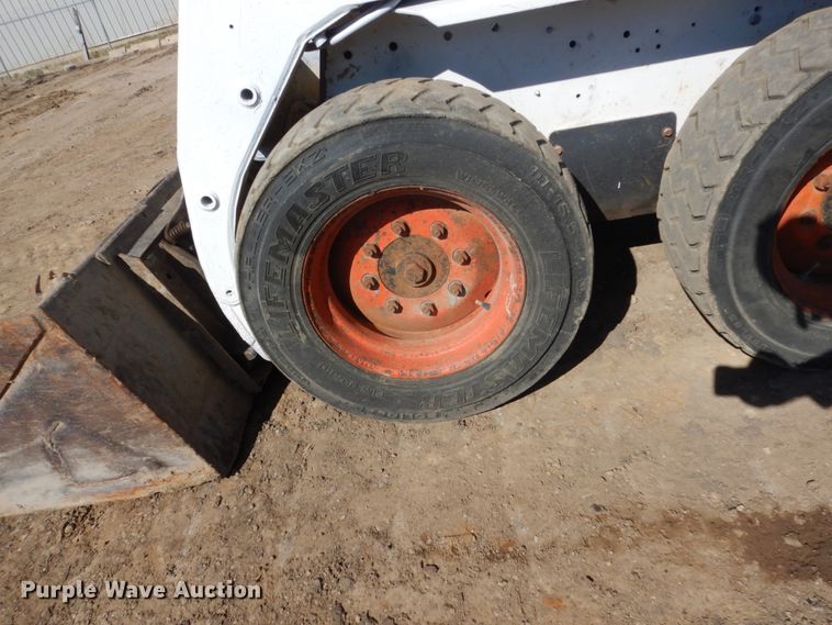 image for item FX9136 2000 Bobcat 753  skid steer loader