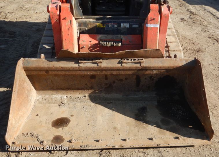 image for item FX9137 Kubota SVL90-2  tracked skid steer loader