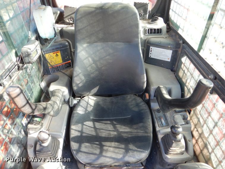 image for item FX9137 Kubota SVL90-2  tracked skid steer loader