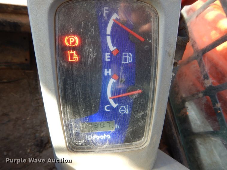 image for item FX9137 Kubota SVL90-2  tracked skid steer loader