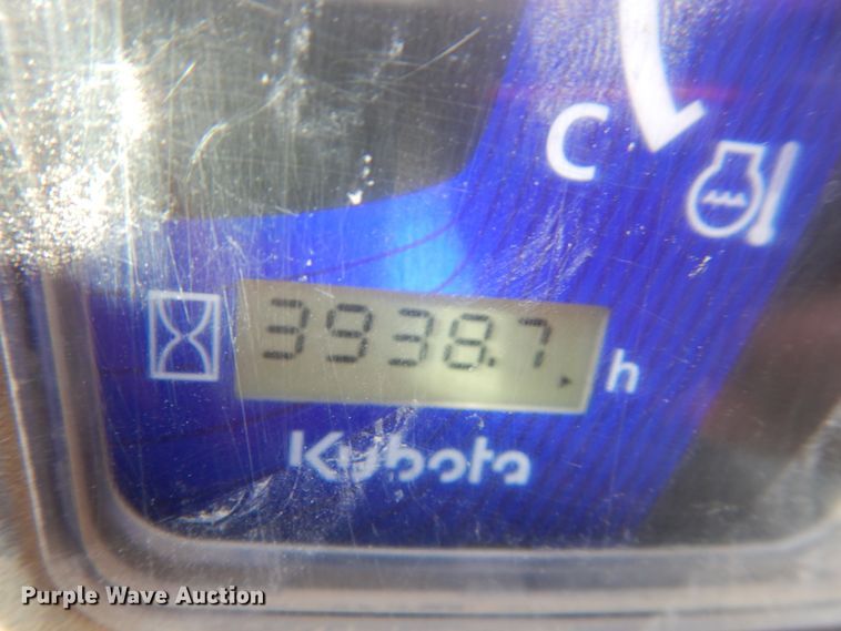 image for item FX9137 Kubota SVL90-2  tracked skid steer loader