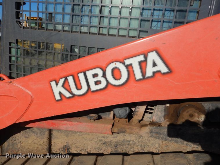 image for item FX9137 Kubota SVL90-2  tracked skid steer loader