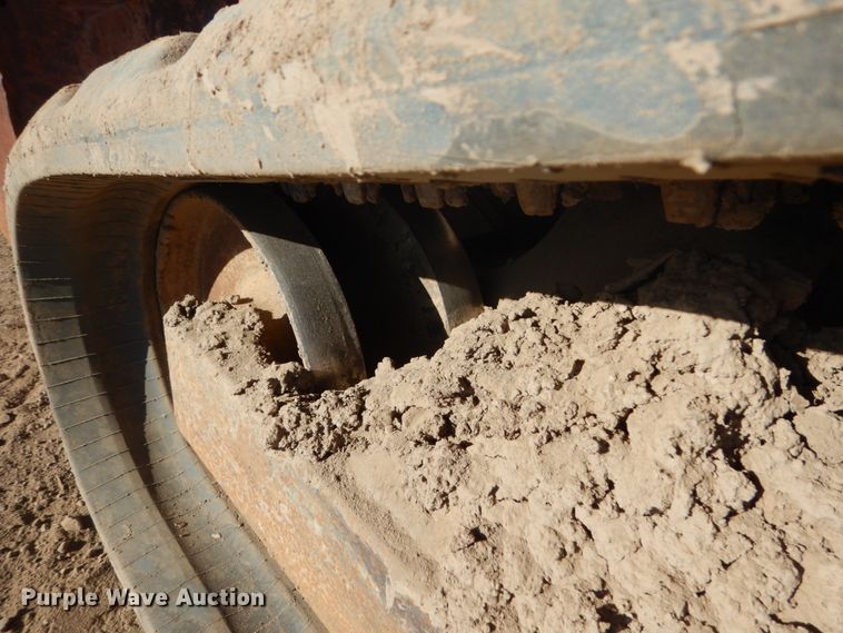 image for item FX9137 Kubota SVL90-2  tracked skid steer loader