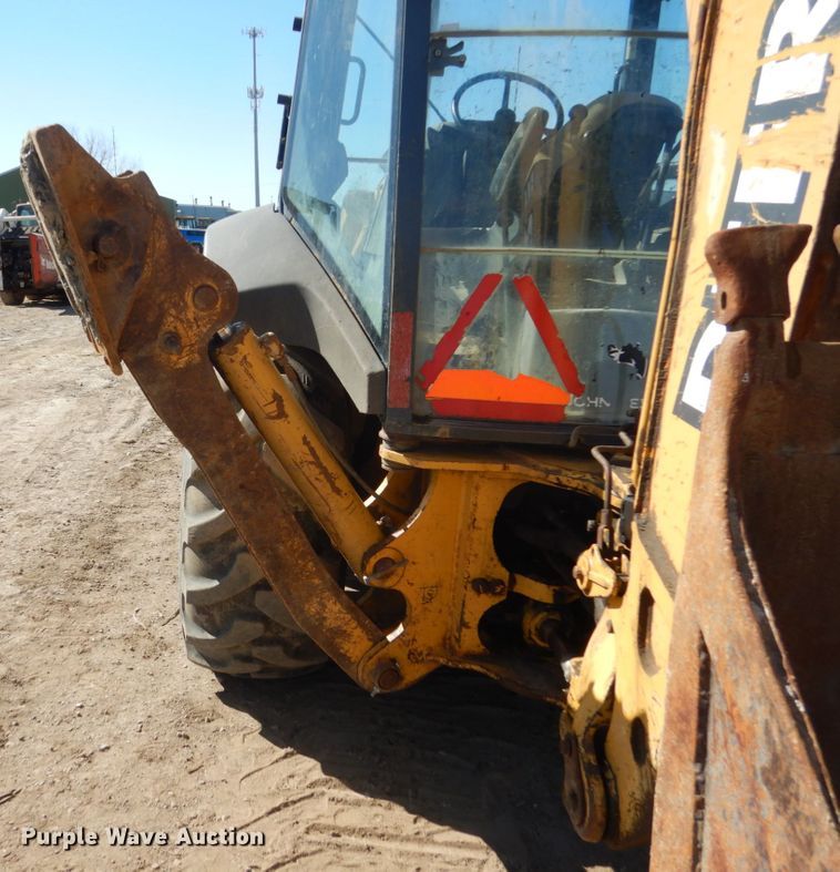 image for item FX9139 2002 John Deere 310G  backhoe