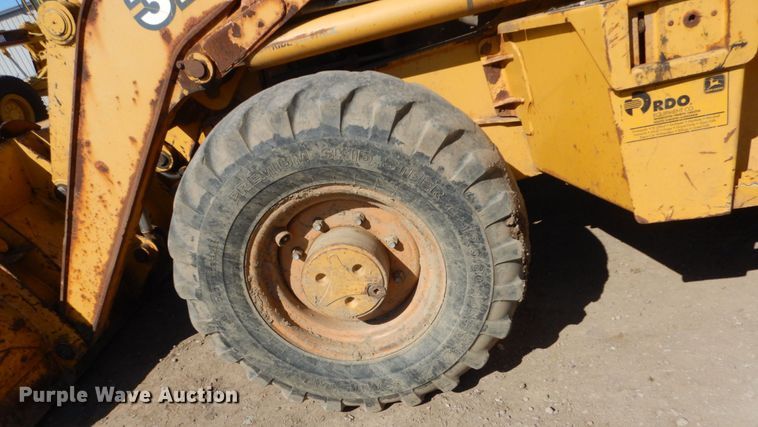 image for item FX9139 2002 John Deere 310G  backhoe