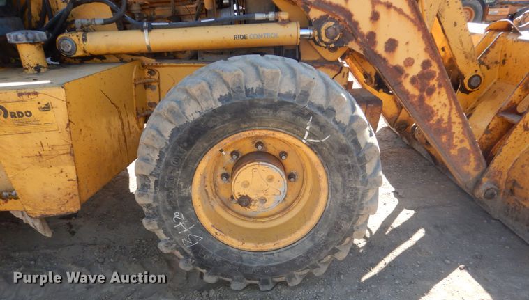 image for item FX9139 2002 John Deere 310G  backhoe