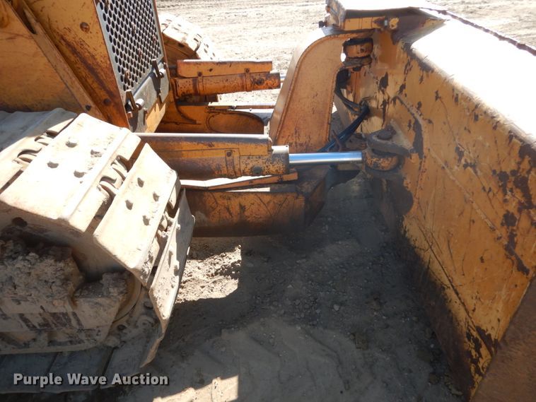 image for item FX9141 1997 Case 850G  crawler dozer