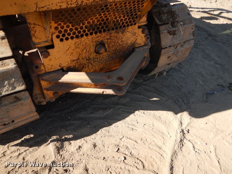 image for item FX9141 1997 Case 850G  crawler dozer