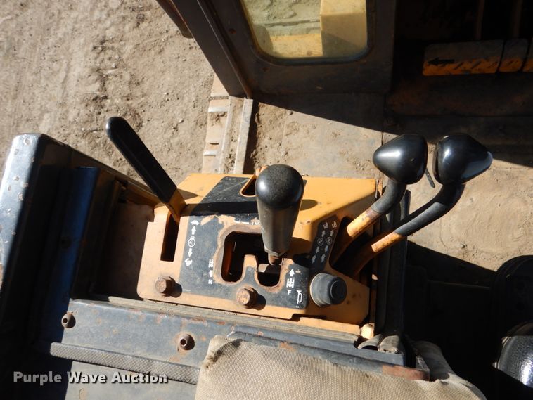 image for item FX9141 1997 Case 850G  crawler dozer