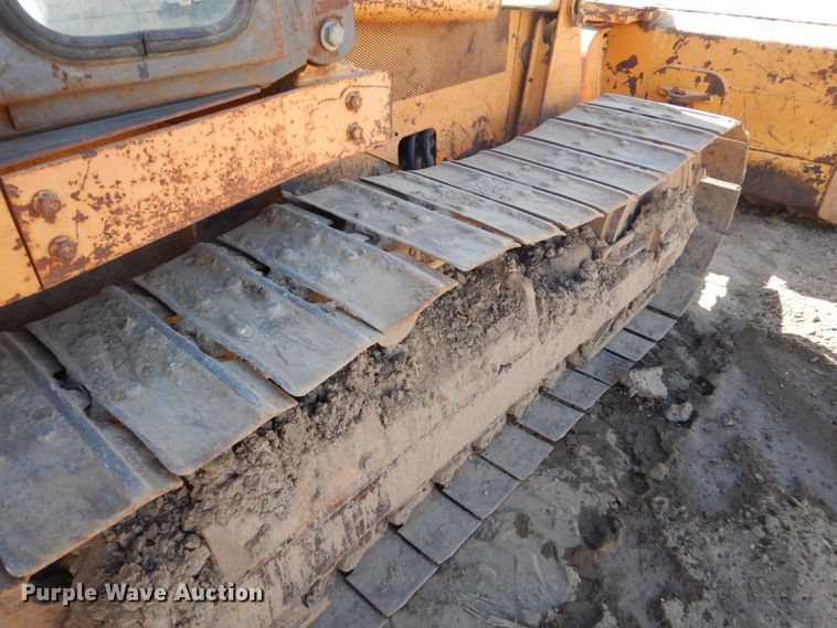 image for item FX9141 1997 Case 850G  crawler dozer