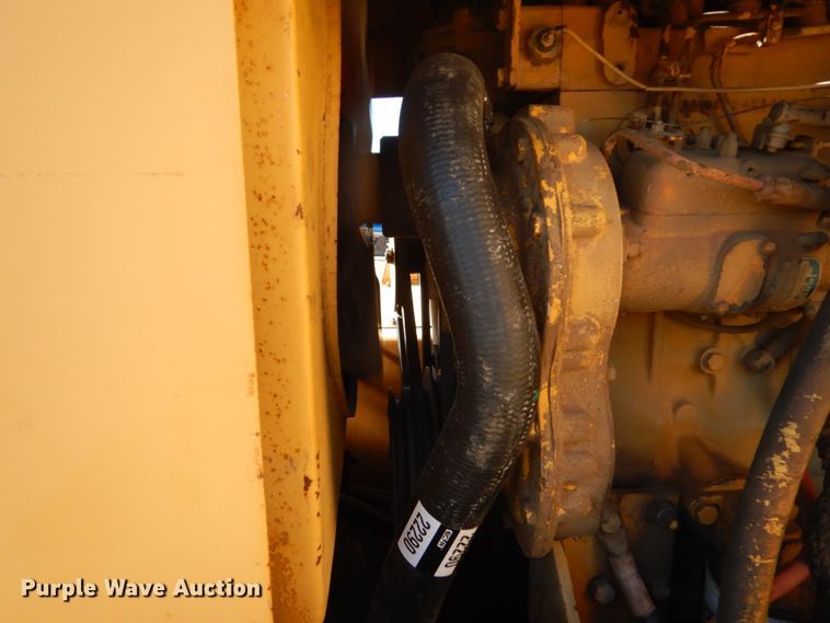 image for item FX9142 Galion P3000 pneumatic roller