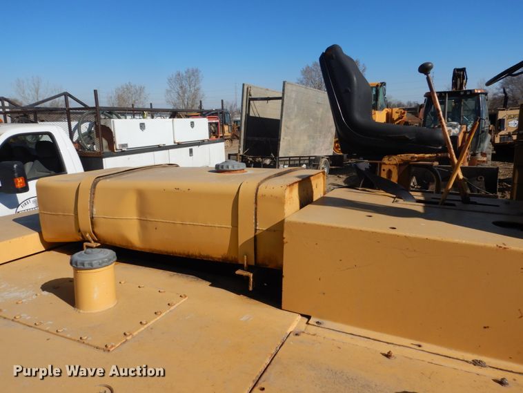 image for item FX9142 Galion P3000 pneumatic roller