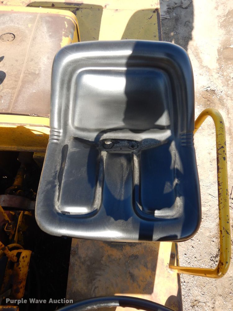 image for item FX9143 Amhoist SP4000 pneumatic roller