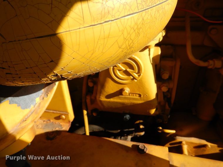 image for item FX9143 Amhoist SP4000 pneumatic roller