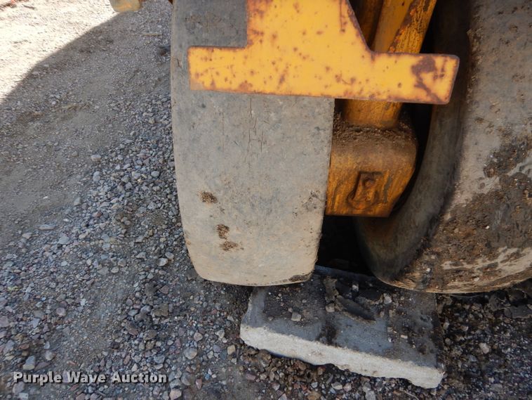 image for item FX9143 Amhoist SP4000 pneumatic roller