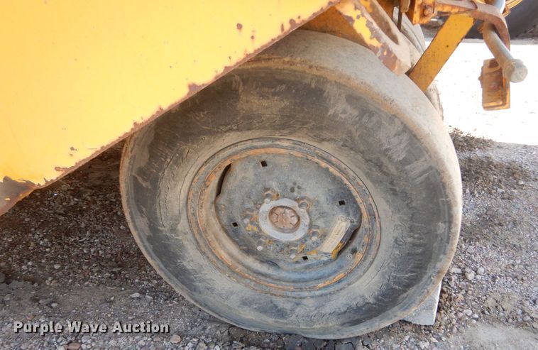 image for item FX9143 Amhoist SP4000 pneumatic roller