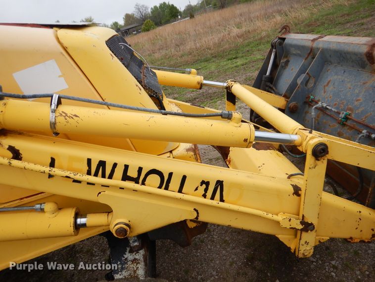 image for item GF9152 2000 New Holland 675E  backhoe