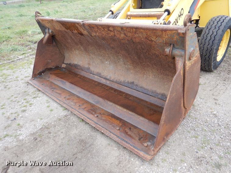 image for item GF9152 2000 New Holland 675E  backhoe